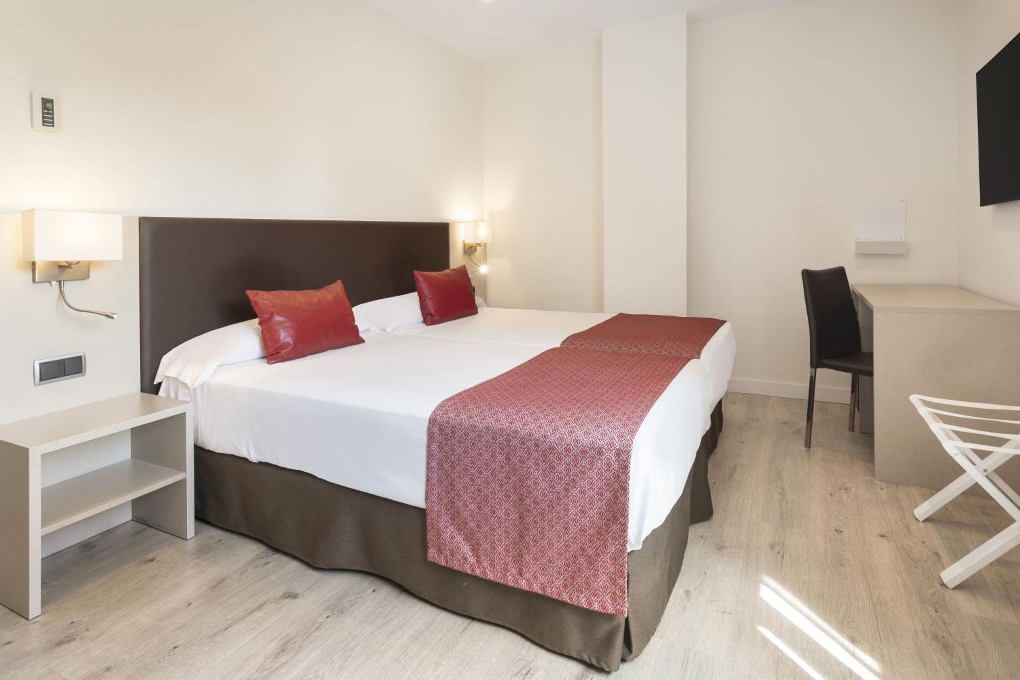 Catalonia Hispalis Seville Room photo